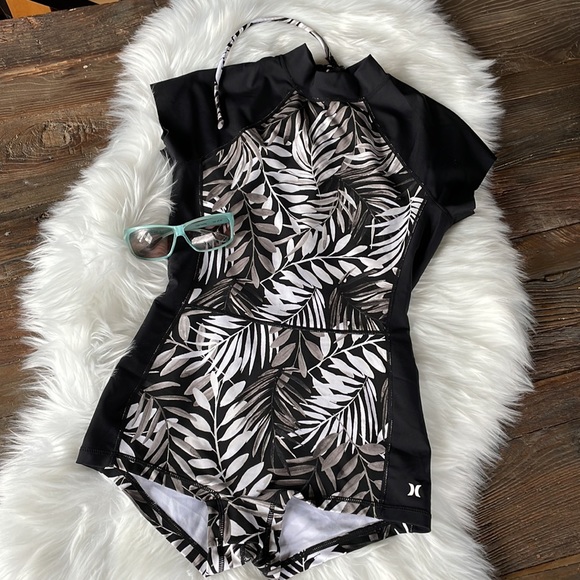 Hurley Palm Party bodysuit NWOT size Small - Picture 4 of 10